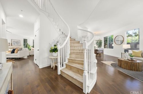 24 Parkcrest, Irvine, CA 92620-1269