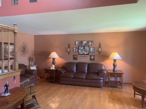 23043 Harriet Dr, Minooka, IL 60410-3109