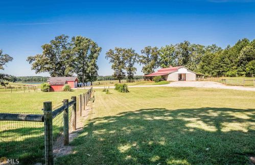 840 Sandy Ford Rd, Social Circle, GA 30025-3816