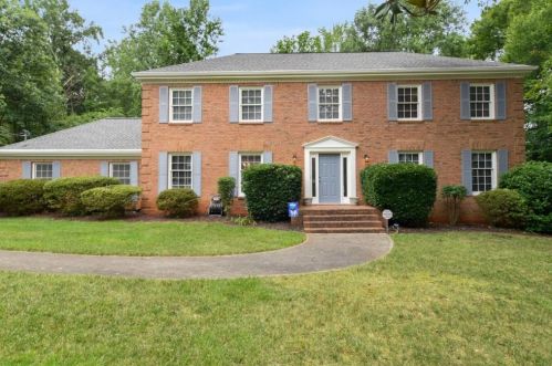 688 Planters Row, Lilburn, GA 30047-4175