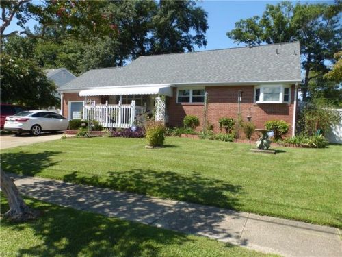 1624 Kingsway Rd, Norfolk VA  23518-4348 exterior