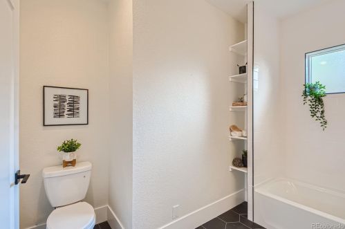 3427 Grant St, Englewood CO 80113-2611 exterior