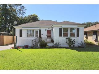 58 Holly Dr, Gretna, LA 70053-4846