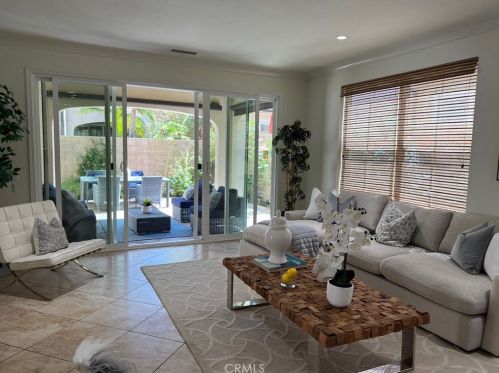 237 Mantle, Irvine CA  92618-1514 exterior
