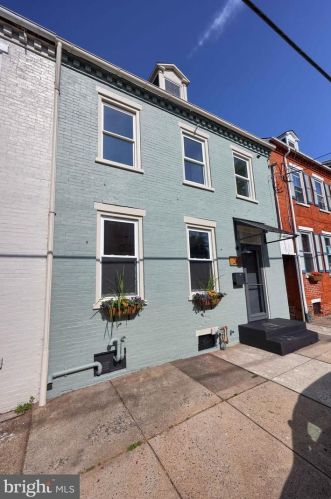 21 Mary St, Lancaster PA  17603-3424 exterior
