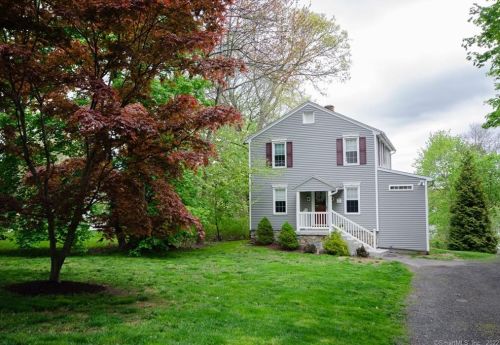 133 Farview Ave, Waterbury, CT 06716-3213