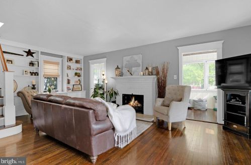 215 Marne Ave, Haddonfield NJ 08033-1444 exterior