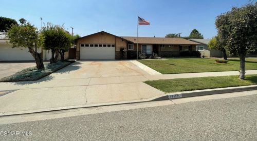 1461 Milan Dr, Simi Valley, CA 93065-3026