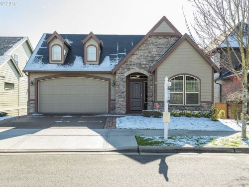 14824 Trevor Ln, Portland, OR 97224-3890
