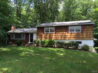 100 Maiden Ln, Upper Stepney, CT 06468-1242