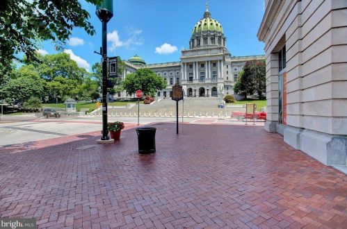 231 State St, Harrisburg, PA 17101-1183