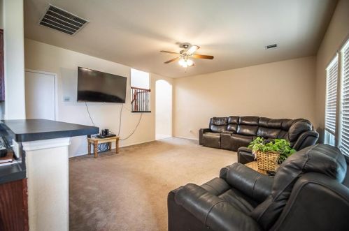 5736 Parkview Hills Ln, Fort Worth TX  76179-6714 exterior