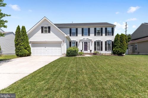 4 Sherman Ln, Erial, NJ 08081-4436