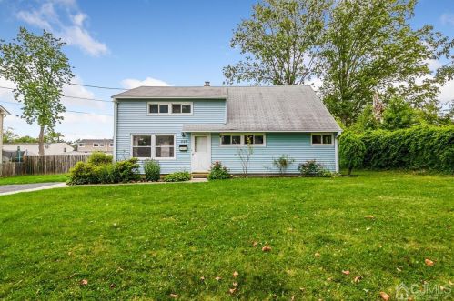 990 Rebecca Pl, Iselin, NJ 08830-2334