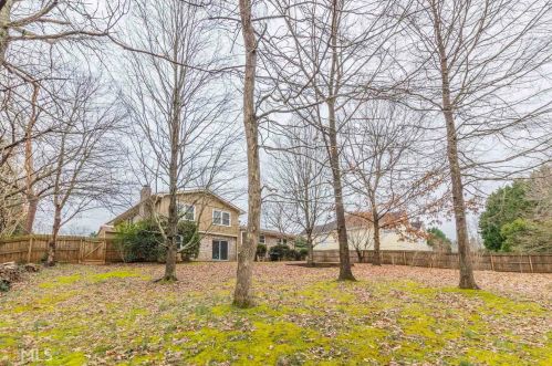 2814 Christopher Ct, Atlanta GA  30360-1222 exterior
