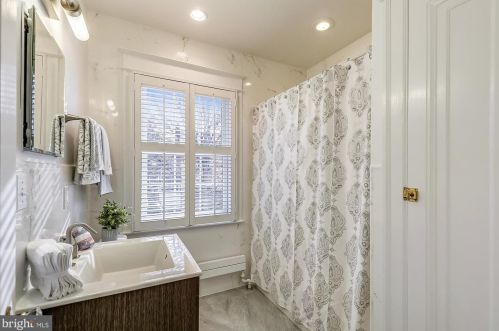 1903 Stratton Rd, Silver Spring MD 20910-1739 exterior