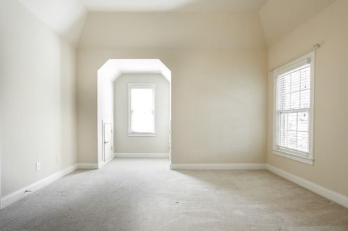 2375 Briarcliff Cmns, Atlanta GA  30345-2175 exterior