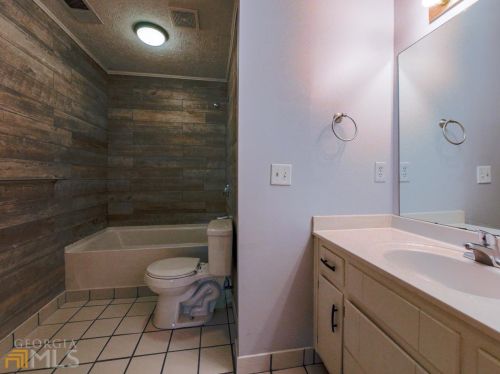 206 Bridgewood Dr, Conyers GA  30094-4206 exterior