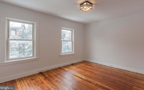 535 Strawberry St, Lancaster PA  17602-4466 exterior