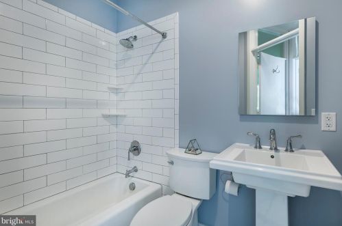 114 Vine St, Lancaster PA  17602-3550 exterior