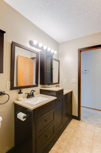 2698 Greystone, Saint Paul MN  55128-3919 exterior
