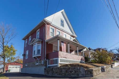 80 Oak Hill Ave, Waterbury, CT 06708-2720