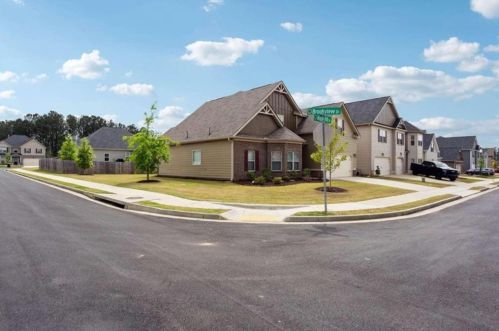 205 Maple Hill Dr, Newnan, GA 30265-0055