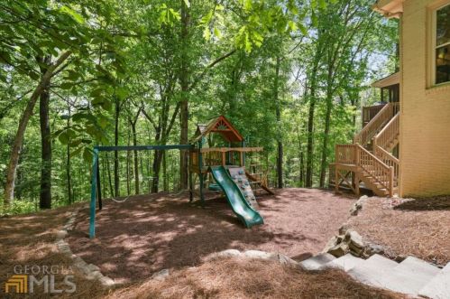 280 Cameron Ridge Dr, Atlanta GA  30328-4709 exterior