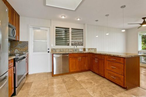 1904 Iwi Way, Honolulu HI  96816-3908 exterior