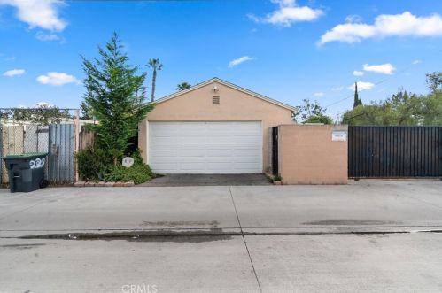 218 Mtn Vw St, Santa Ana CA 92703-4021 exterior