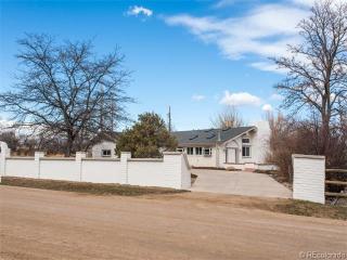 2539 Horseshoe Cir, Longmont, CO 80504-8251