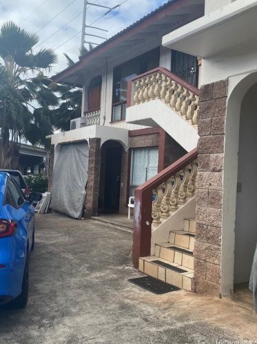 4509 Luaole St, Honolulu, HI 96818-3151