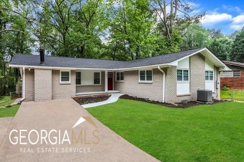 1949 Fort Valley Dr, Atlanta GA  30344-1303 exterior