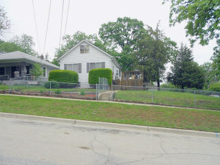 66 Harding St, Hoffman Estates, IL 60123-7700