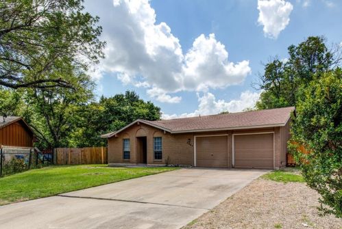 7008 Castlekeep Way, Austin TX  78745-5517 exterior