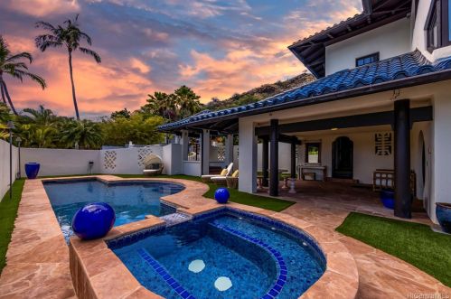 2999 Makalei Pl, Honolulu, HI 96815-4742