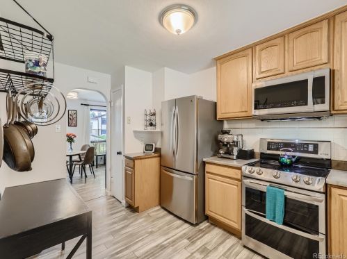 2030 Kingston St, Denver CO  80010-1318 exterior