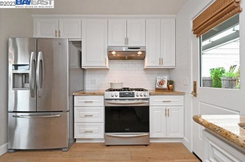 1580 Hollyhock St, Livermore, CA 94551-1230