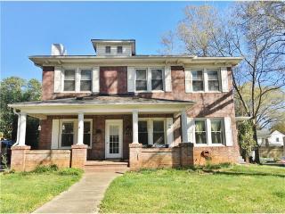 916 York St, Gastonia, NC 28052-7355