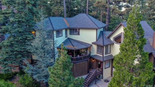 26400 Augusta Dr, Lake Arrowhead, CA