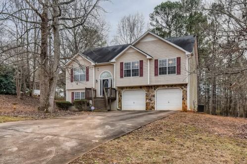 75 Lark Rd, Porterdale, GA 30016-8909