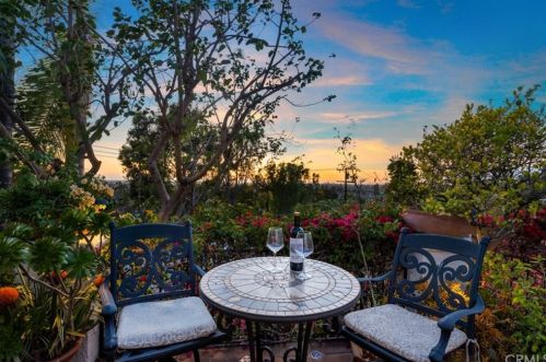 1451 Foothill Blvd, Santa Ana CA 92705-2511 exterior