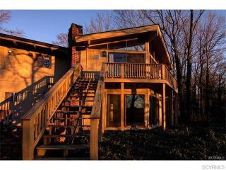 14371 Riverside Dr, Ashland, VA 23005-3131