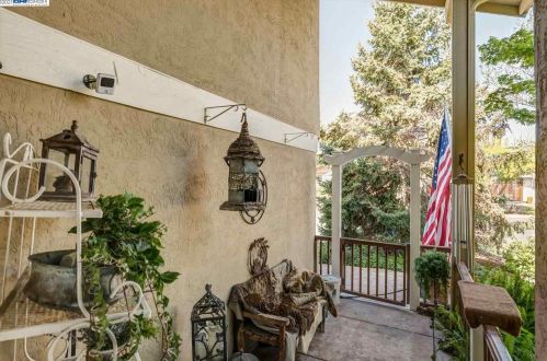4162 Hazelhurst Ct, Pleasanton, CA 94566-4709