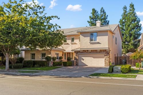 2913 Hillglen Ave, Modesto, CA 95355-9748
