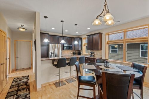 852 Berwood Ave, Saint Paul MN  55127-5107 exterior