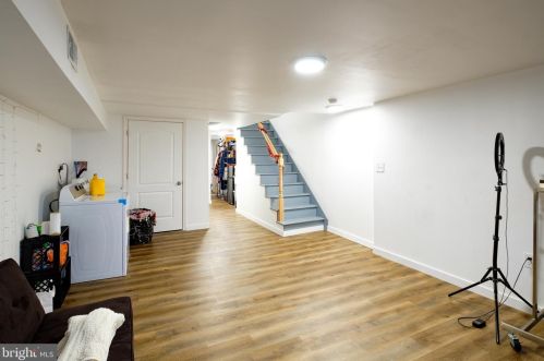 2024 8th St, Philadelphia PA  19122-1304 exterior