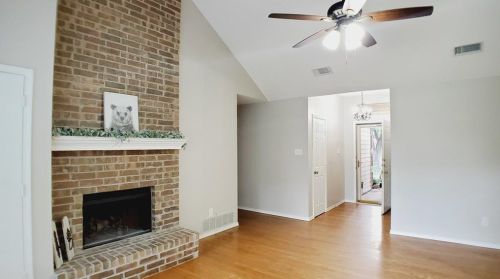 6732 Megan Ln, Fort Worth, TX 76182-4448