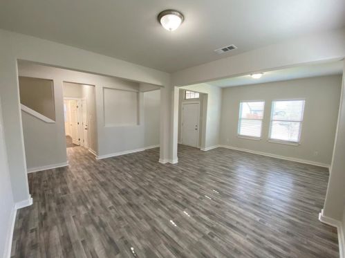 301 Emerald Creek Dr, Fort Worth TX  76131 exterior