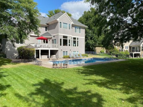 3544 Crestmoor Dr, Saint Paul MN  55125-5028 exterior